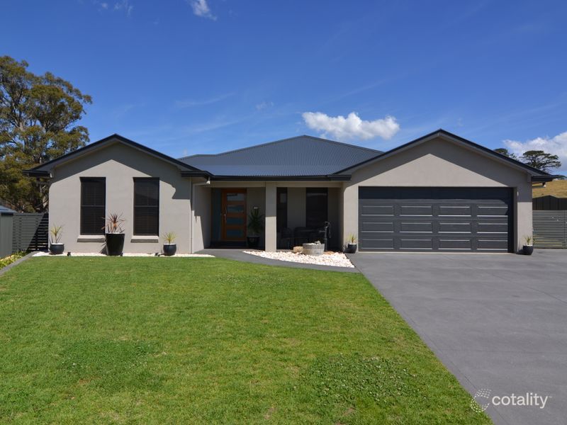 20 Robertson St, Bowenfels, NSW 2790