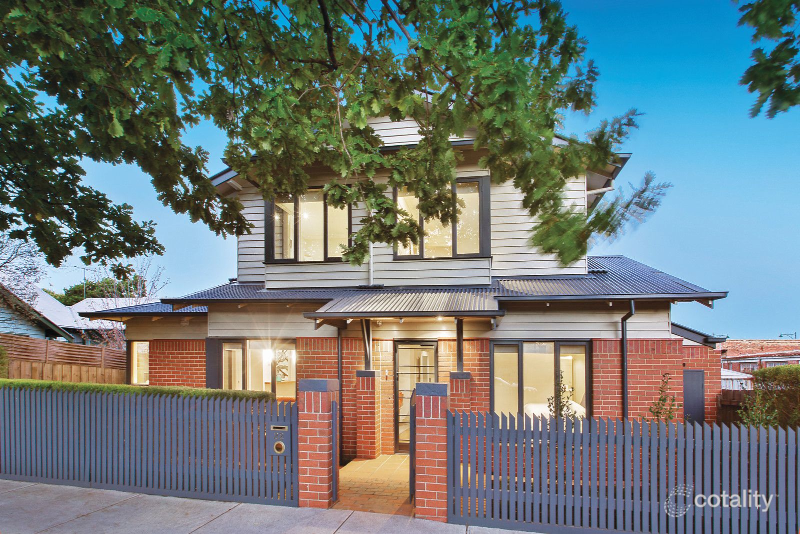 22 Victoria Cres, Mont Albert, VIC 3127