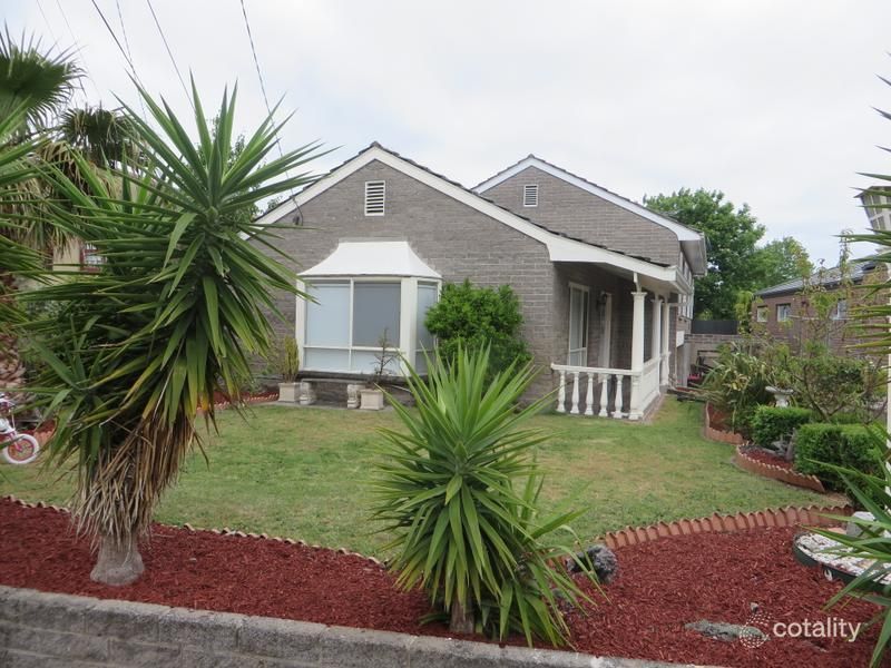 18 Shelford Gr, Dingley Village, VIC 3172