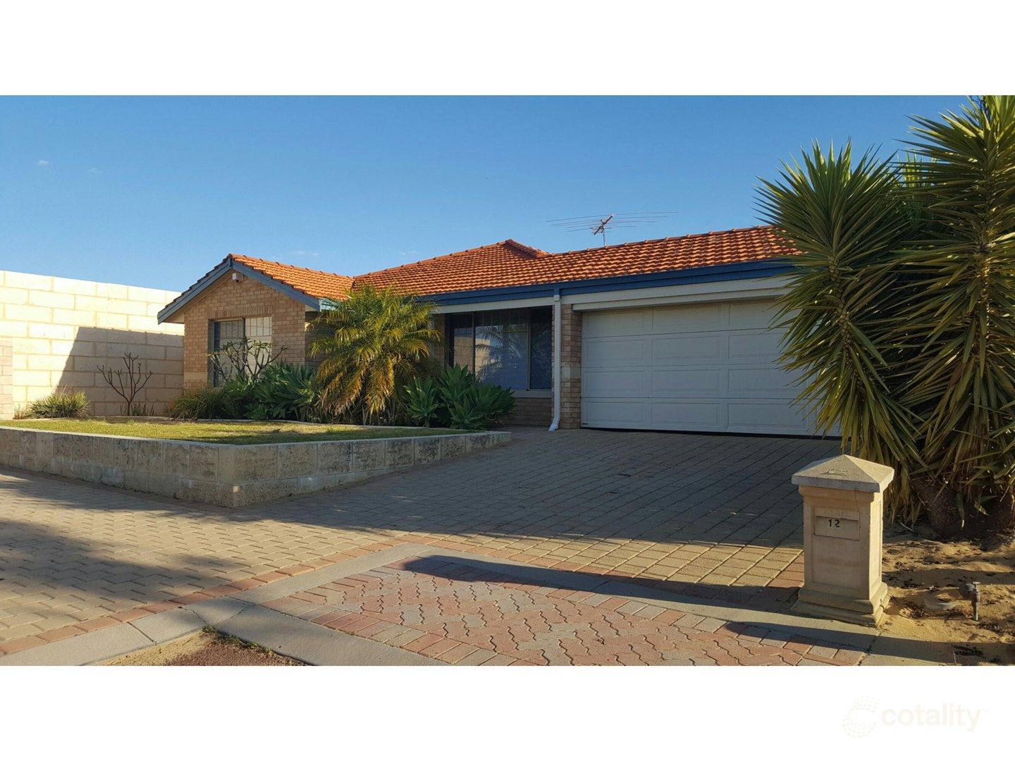 12 Gardiner Hts, Kinross, WA 6028