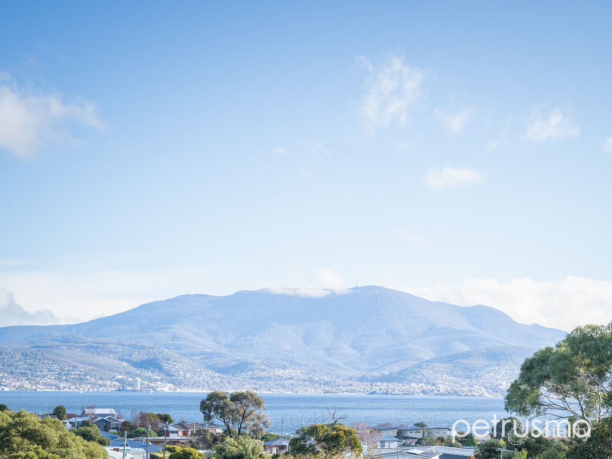 2/38 Carella St, Howrah, TAS 7018