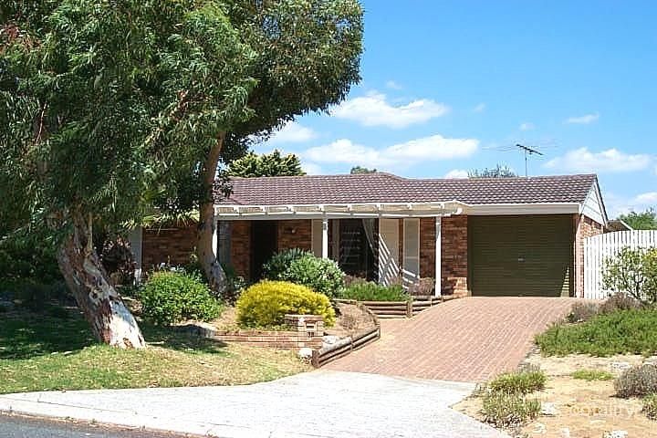 75 Lakeview Dr, Edgewater, WA 6027