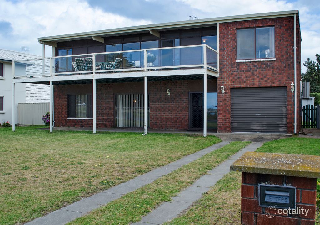 83 Barrage Rd, Goolwa South, SA 5214