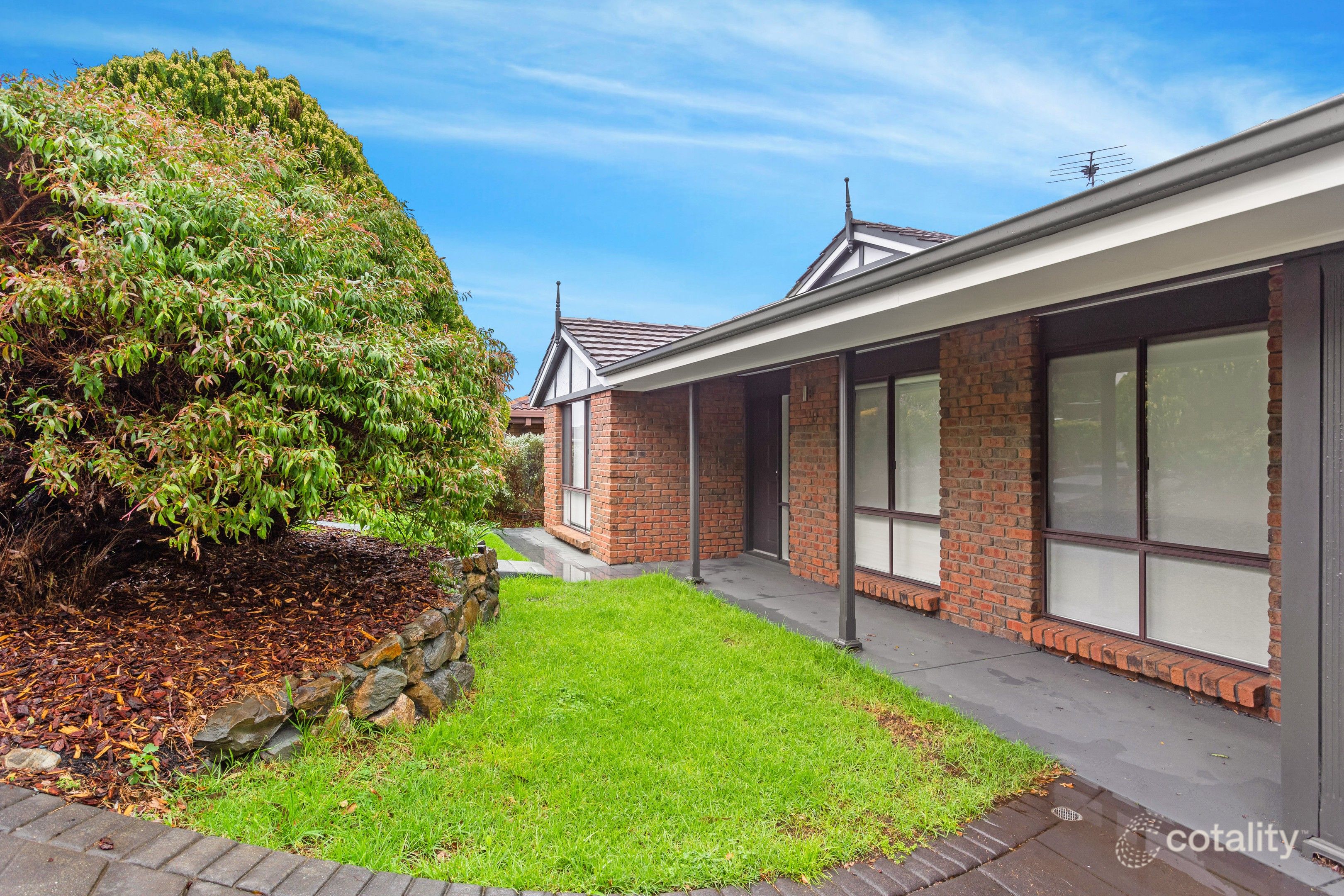 20 Queens Way, Woodcroft, SA 5162