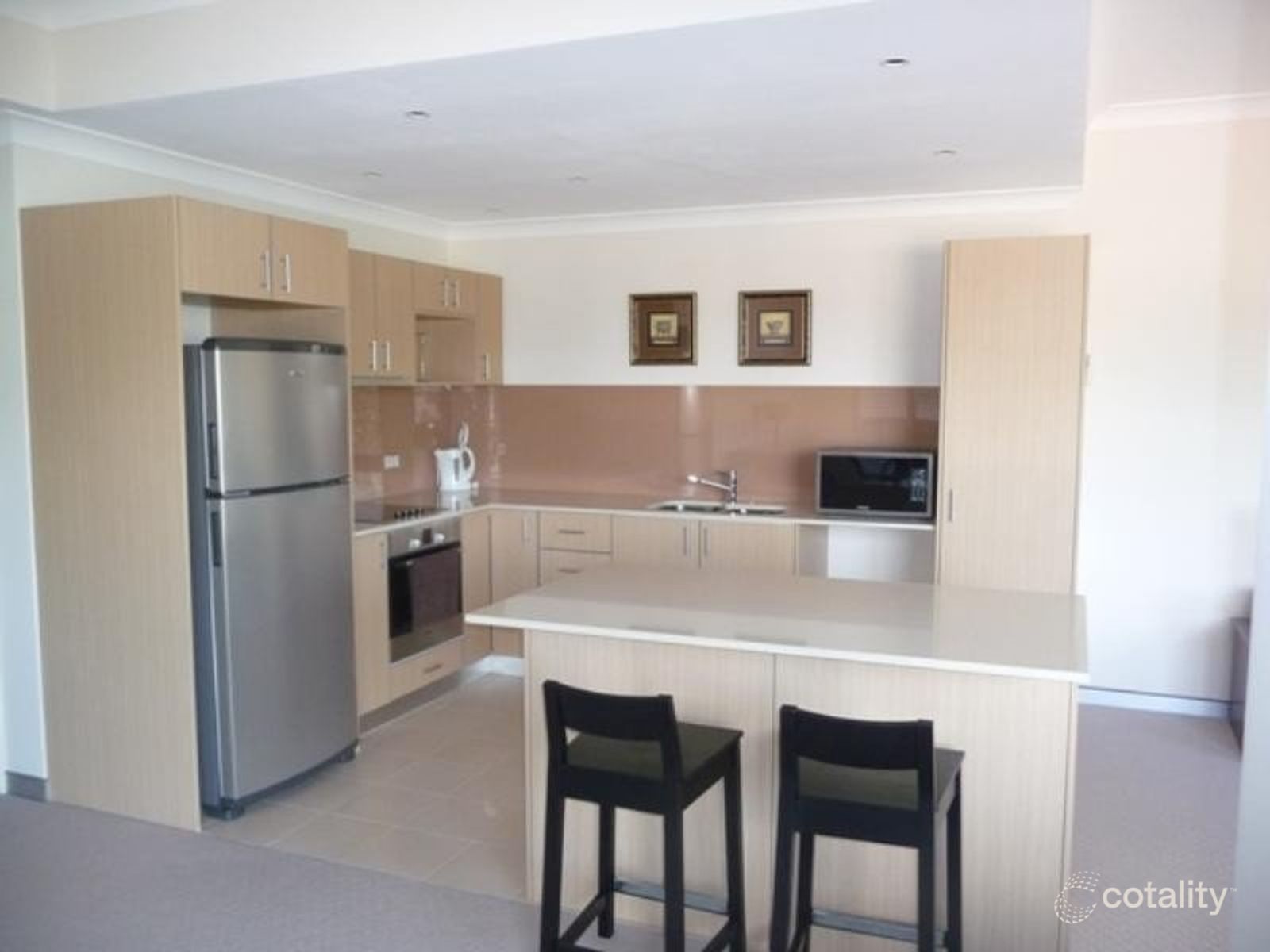 19/2 Walsh Loop, Joondalup, WA 6027