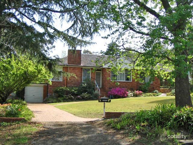 42 Carrington Rd, Wahroonga, NSW 2076