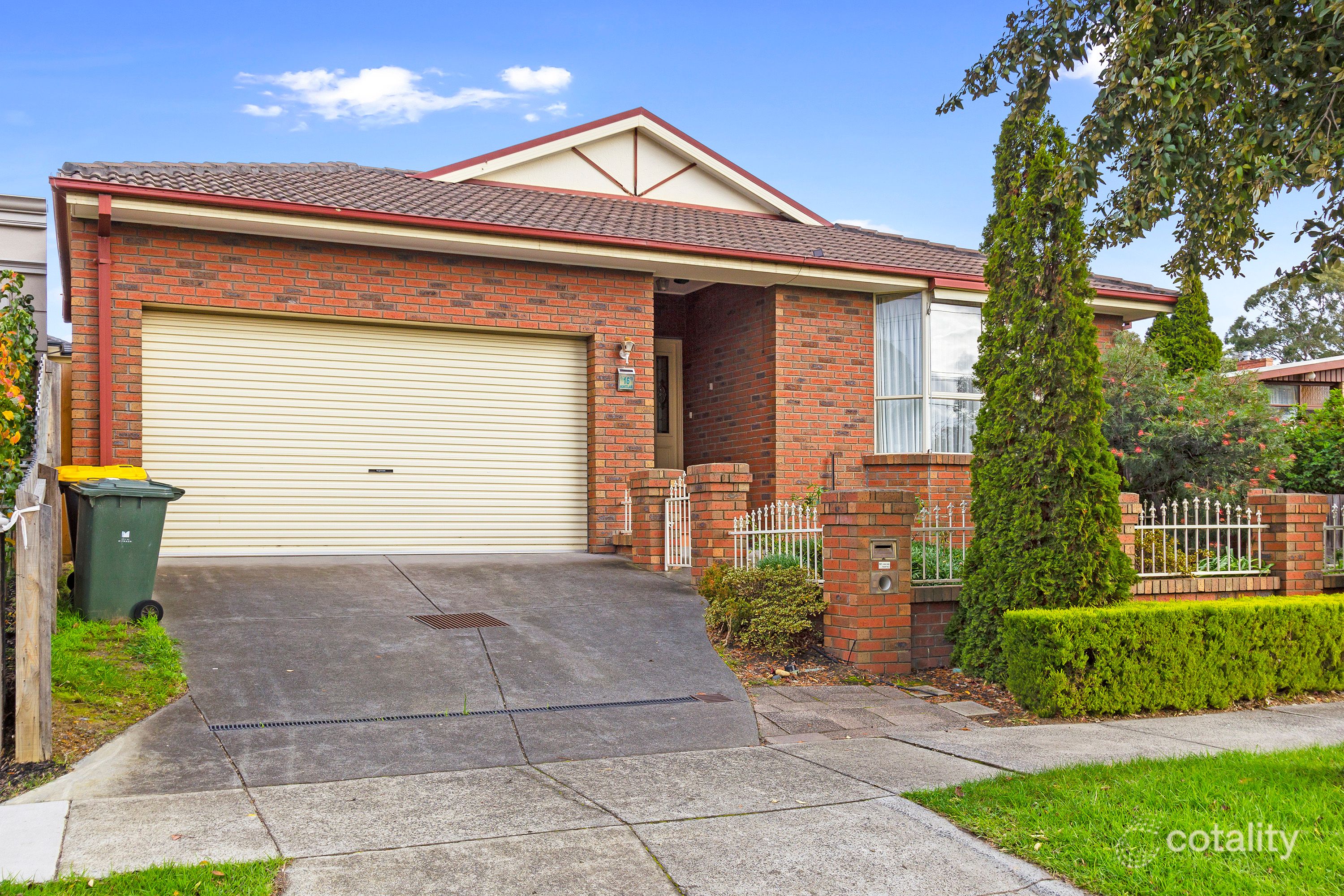 1/16 Montclair Ave, Glen Waverley, VIC 3150
