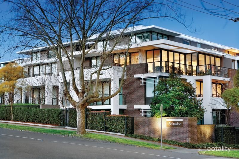 102/53 Chaucer Cres, Canterbury, VIC 3126