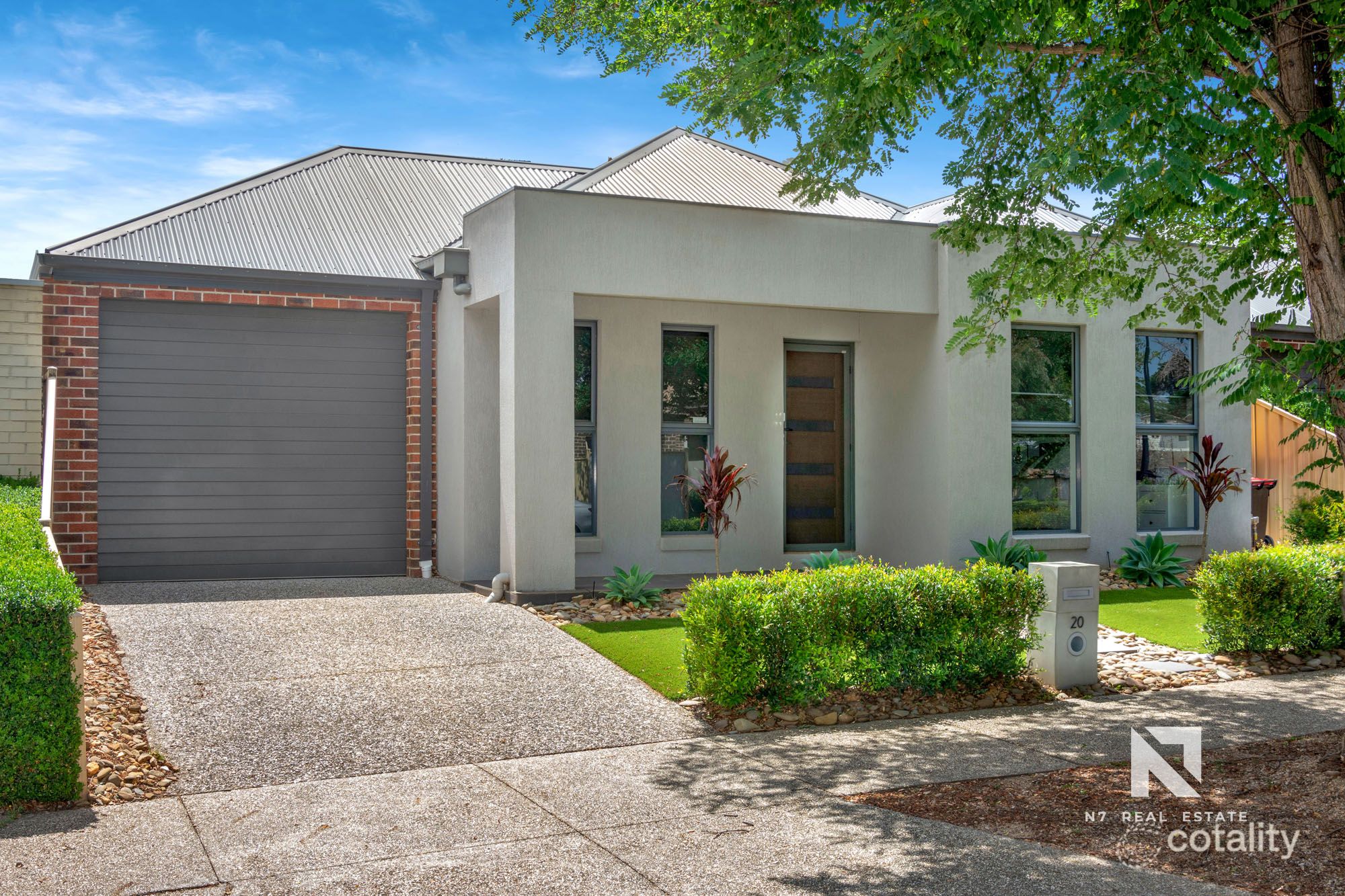 20 Hawthorn Way, Caroline Springs, VIC 3023