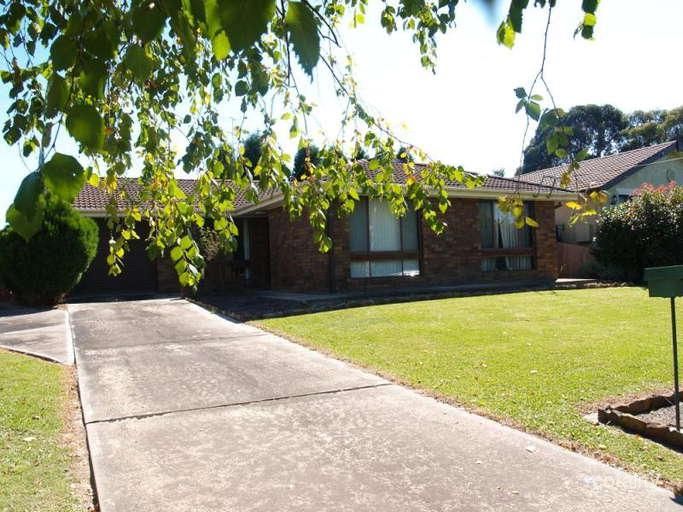 8 Arborea Pl, Bowral, NSW 2576