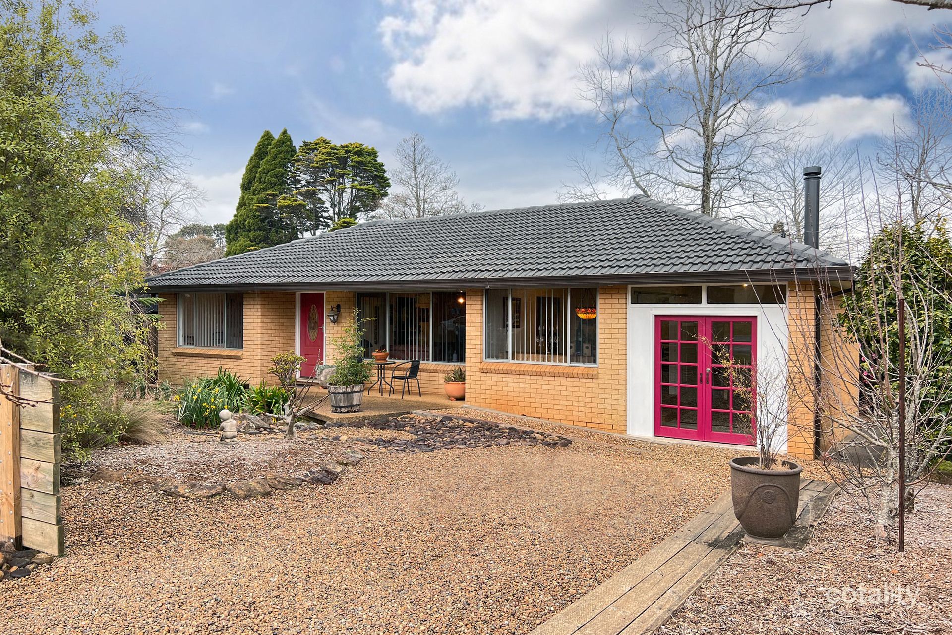 16 Appledon Ave, Wentworth Falls, NSW 2782