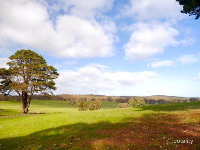 124 Kays Rd, Waterloo, VIC 3373