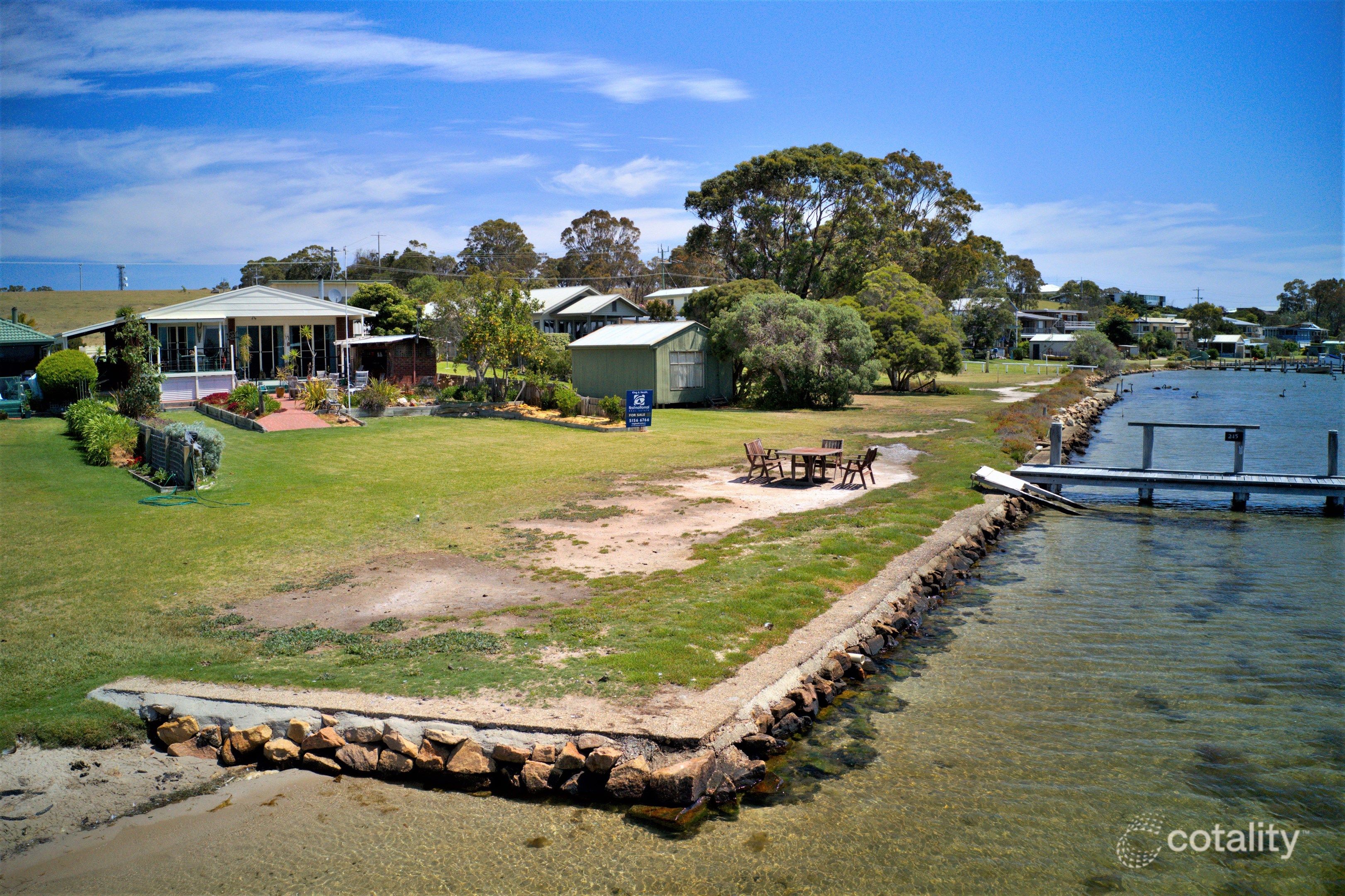 213 Bay Rd, Eagle Point, VIC 3878
