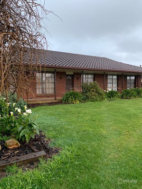 4 Gordon St, Kongorong, SA 5291