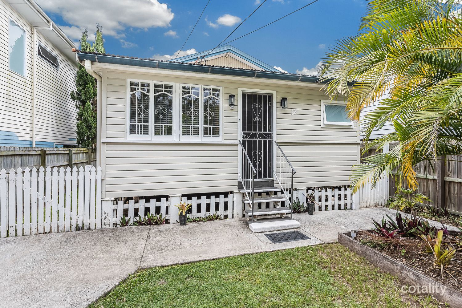 12 Lower Brighton Tce, Sandgate, QLD 4017