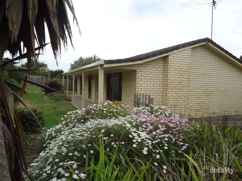 7 Varcoe St, Beachport, SA 5280