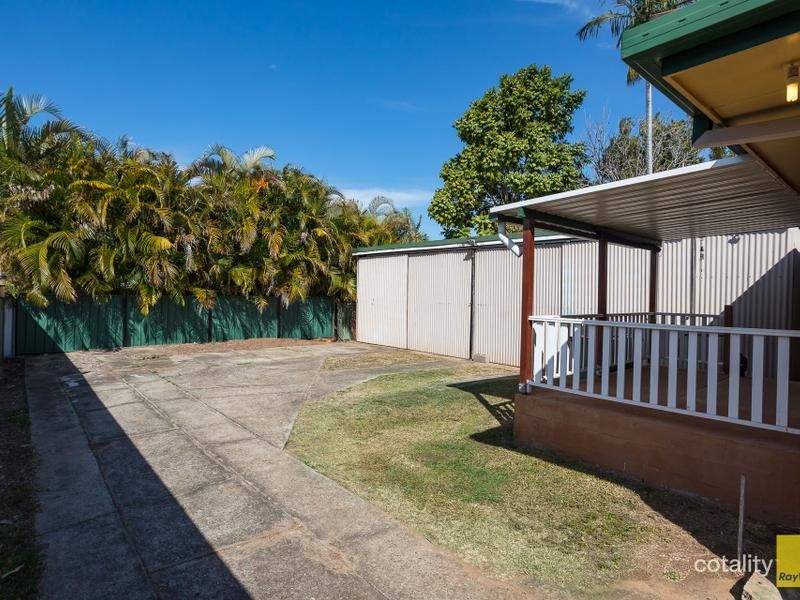 16 Boronia St, Redland Bay, QLD 4165