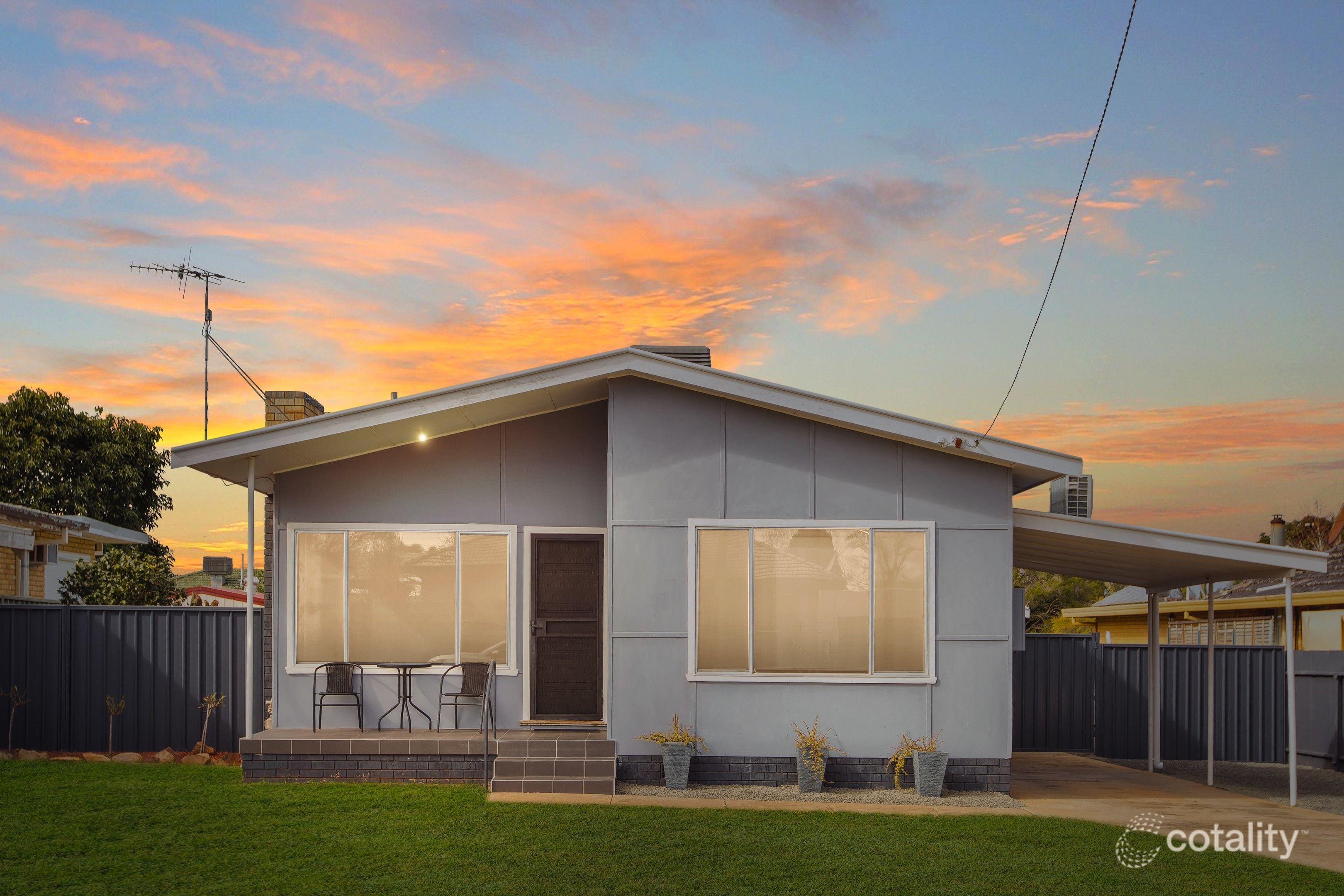 9 Ross Cres, Griffith, NSW 2680