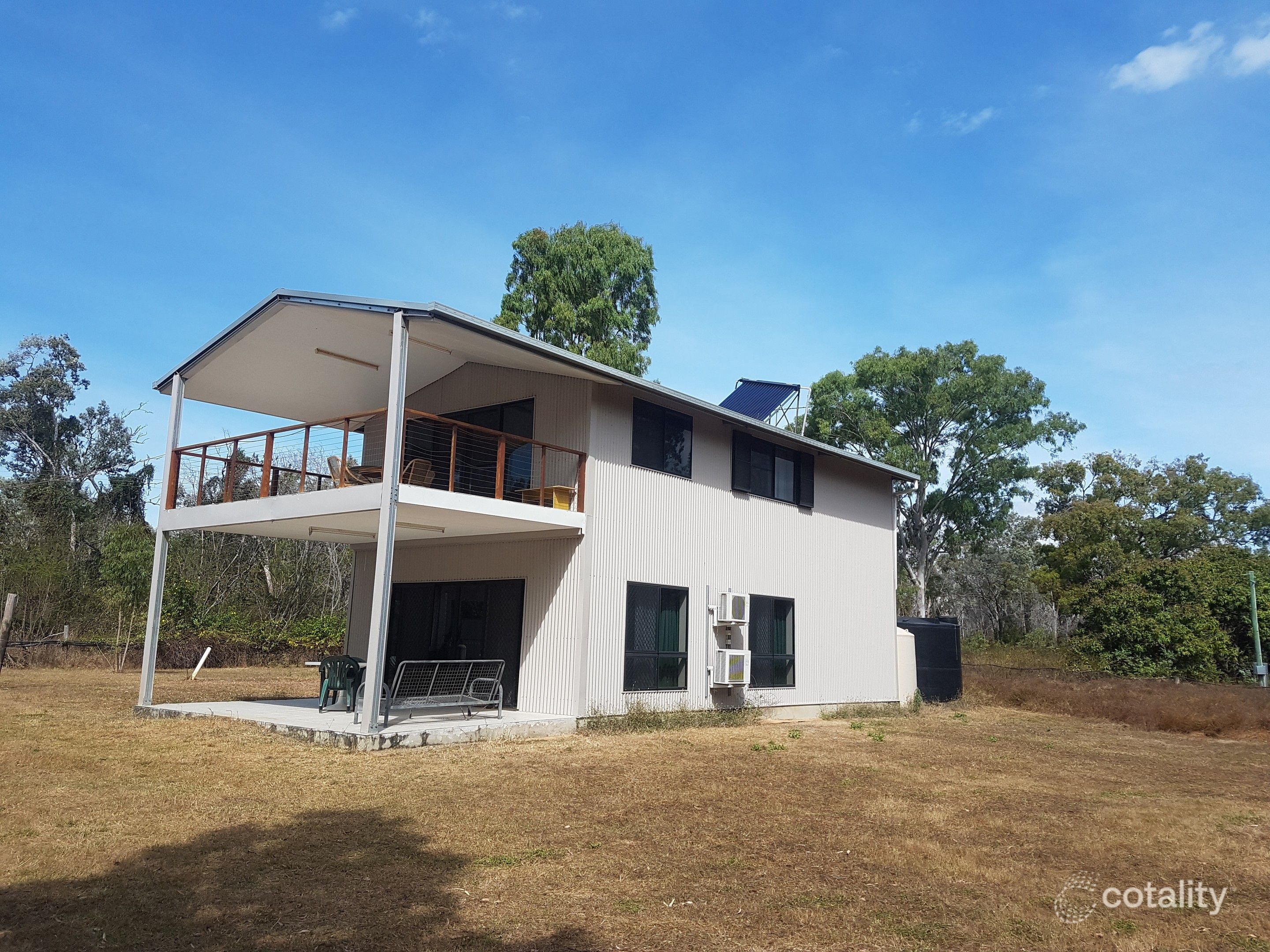 494 Cape Cleveland Rd, Cape Cleveland, QLD 4810