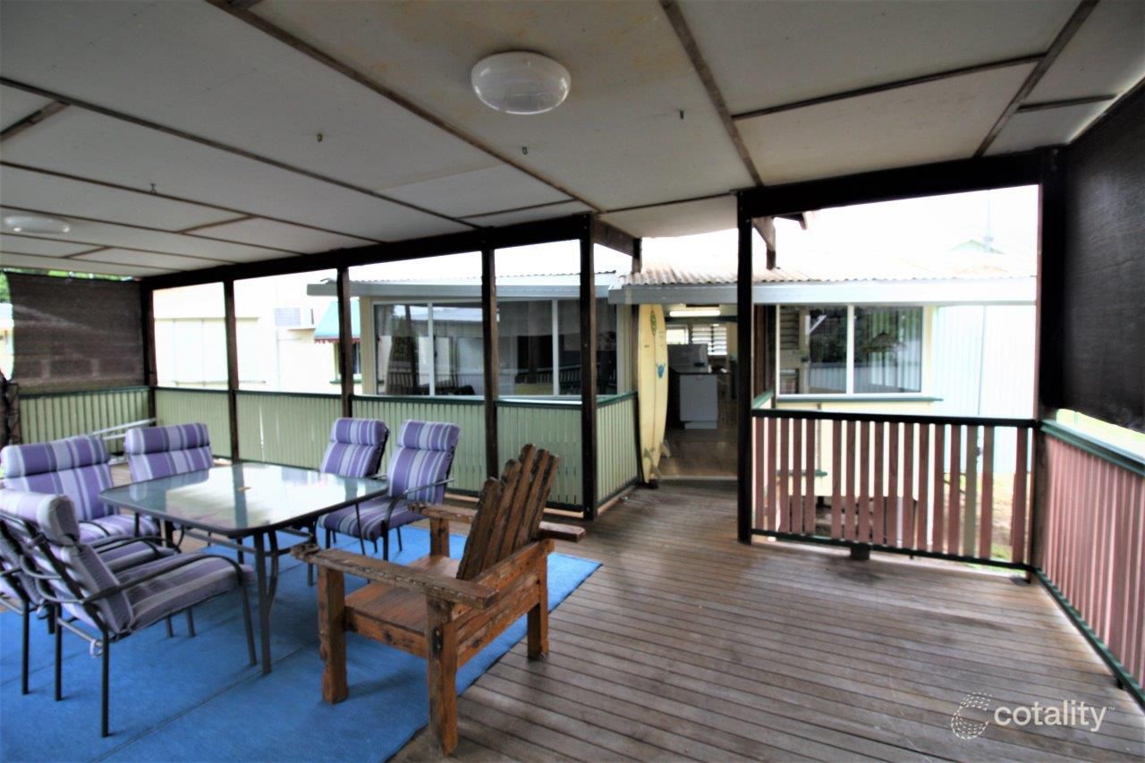 15 Elizabeth St, Charters Towers City, QLD 4820