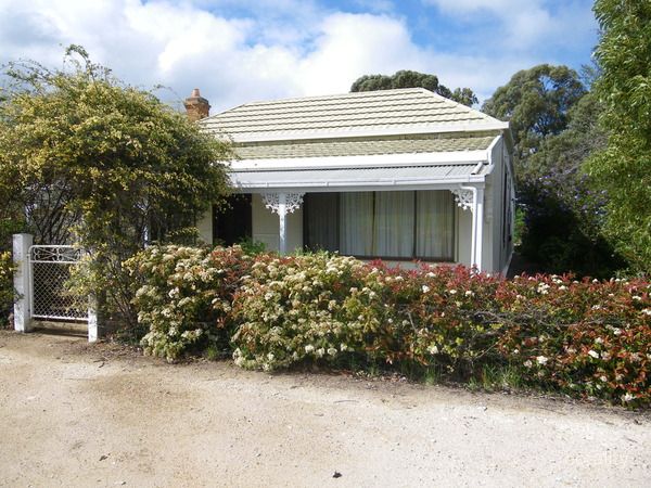36 Garden St, Laura, SA 5480