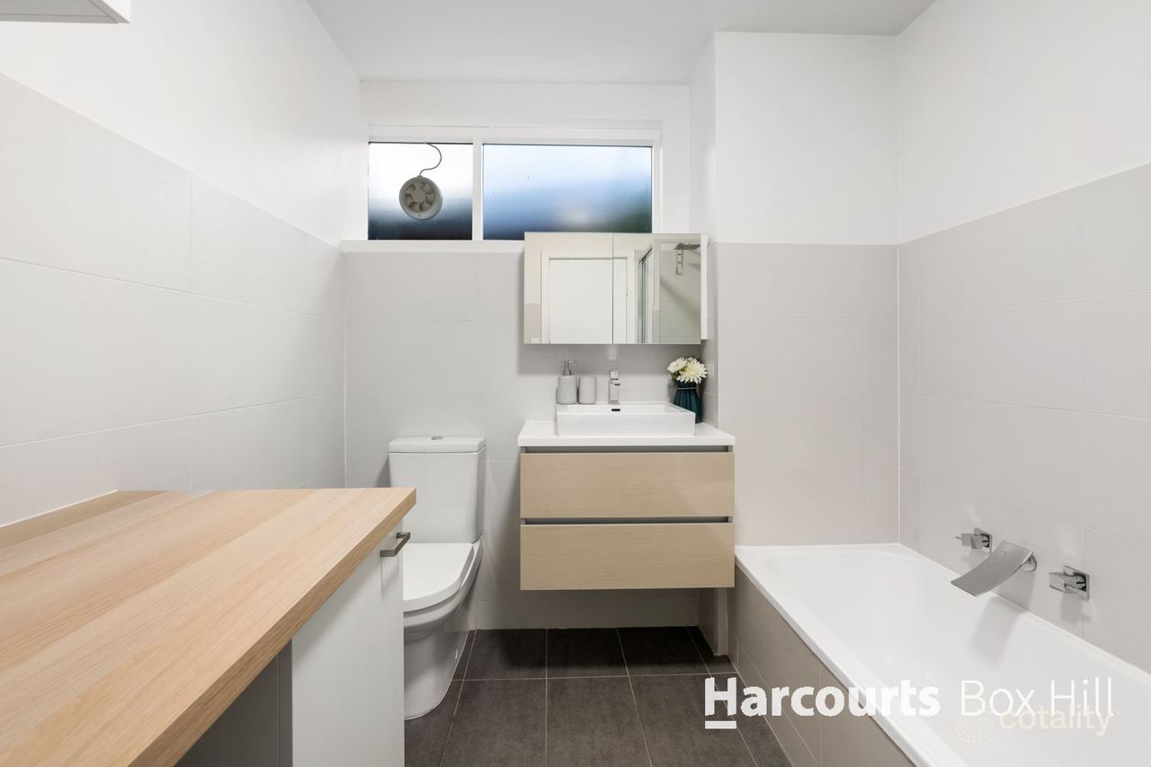 1/12 Bentley St, Surrey Hills, VIC 3127