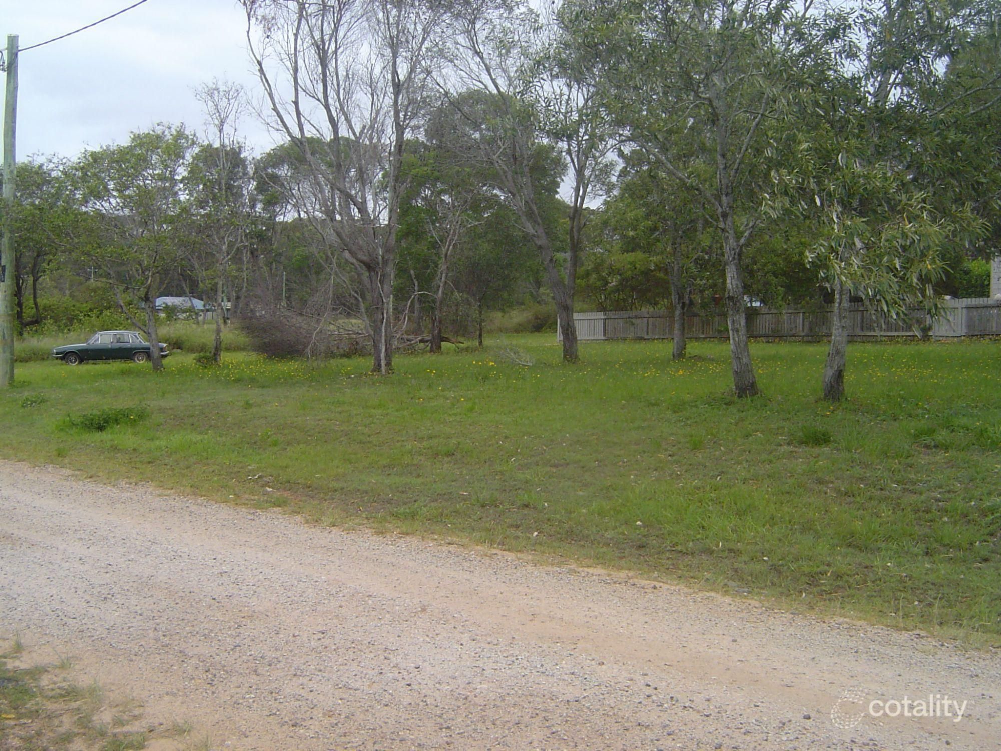 13 Plantation St, Russell Island, QLD 4184