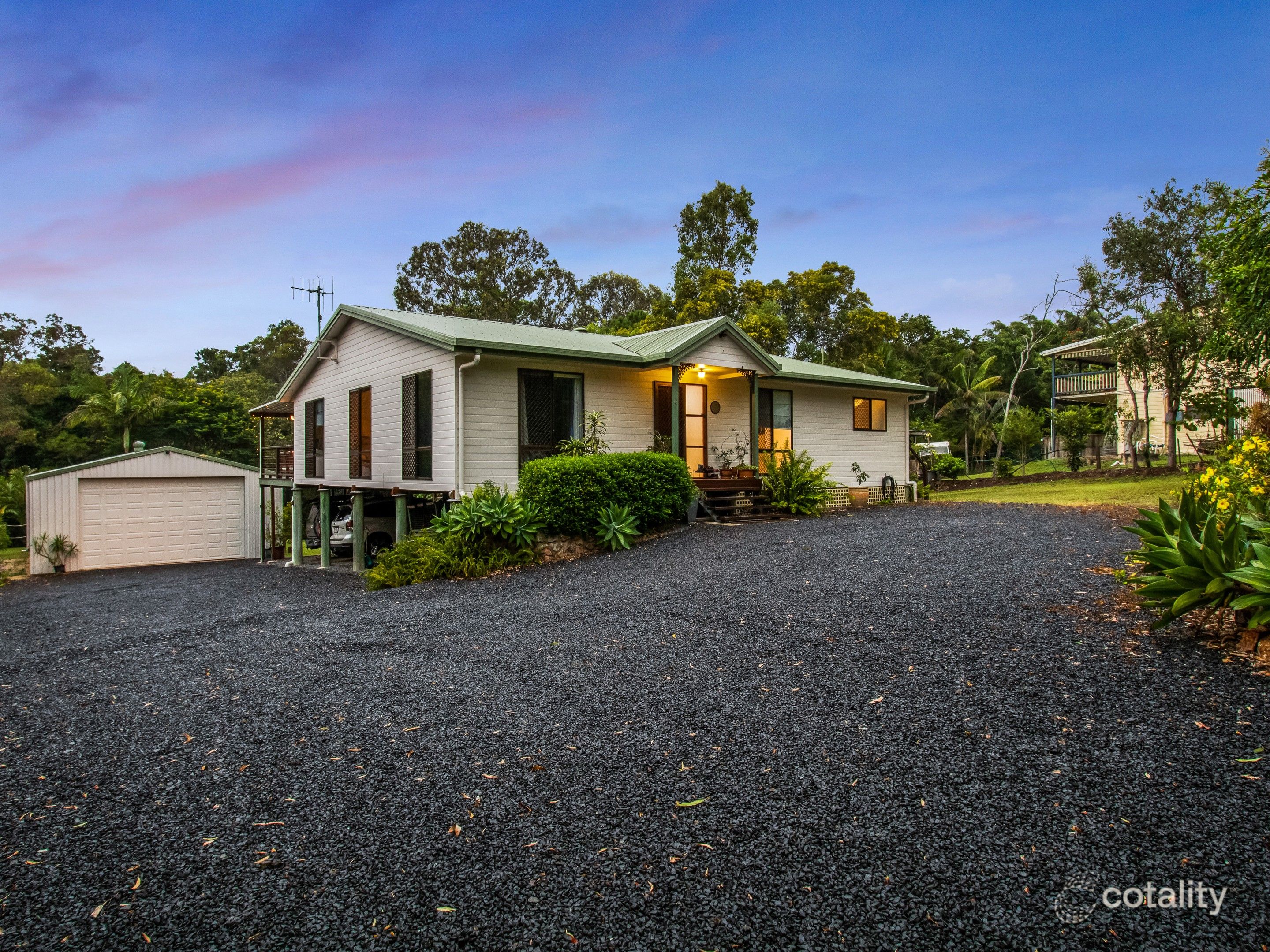 17 Broadway Dr, Craignish, QLD 4655