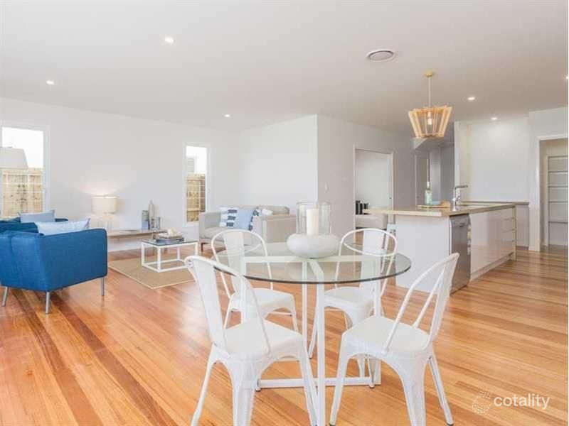 136 Khartoum St, Gordon Park, QLD 4031