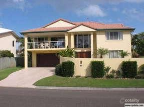 11 Wavecrest Dr, Castaways Beach, QLD 4567