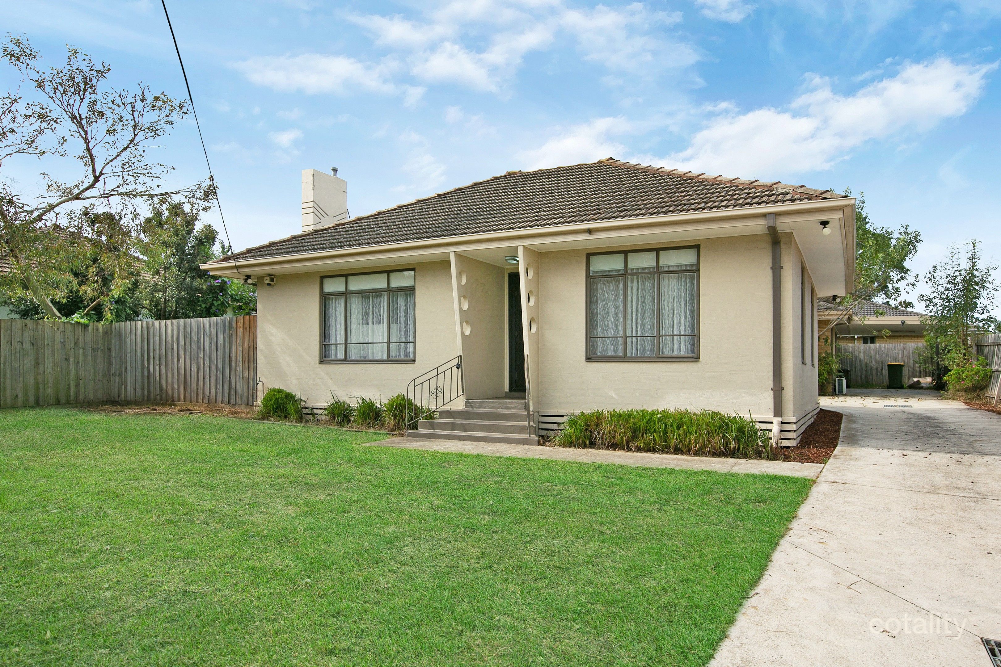 560 Waterdale Rd, Heidelberg Heights, VIC 3081