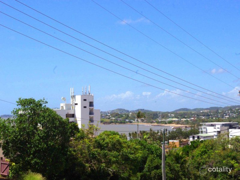 9 Raymond Tce, Yeppoon, QLD 4703