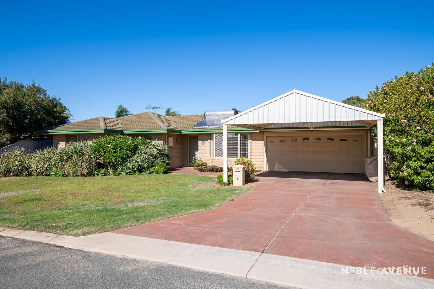 2 Drayton Green Way, Kingsley, WA 6026