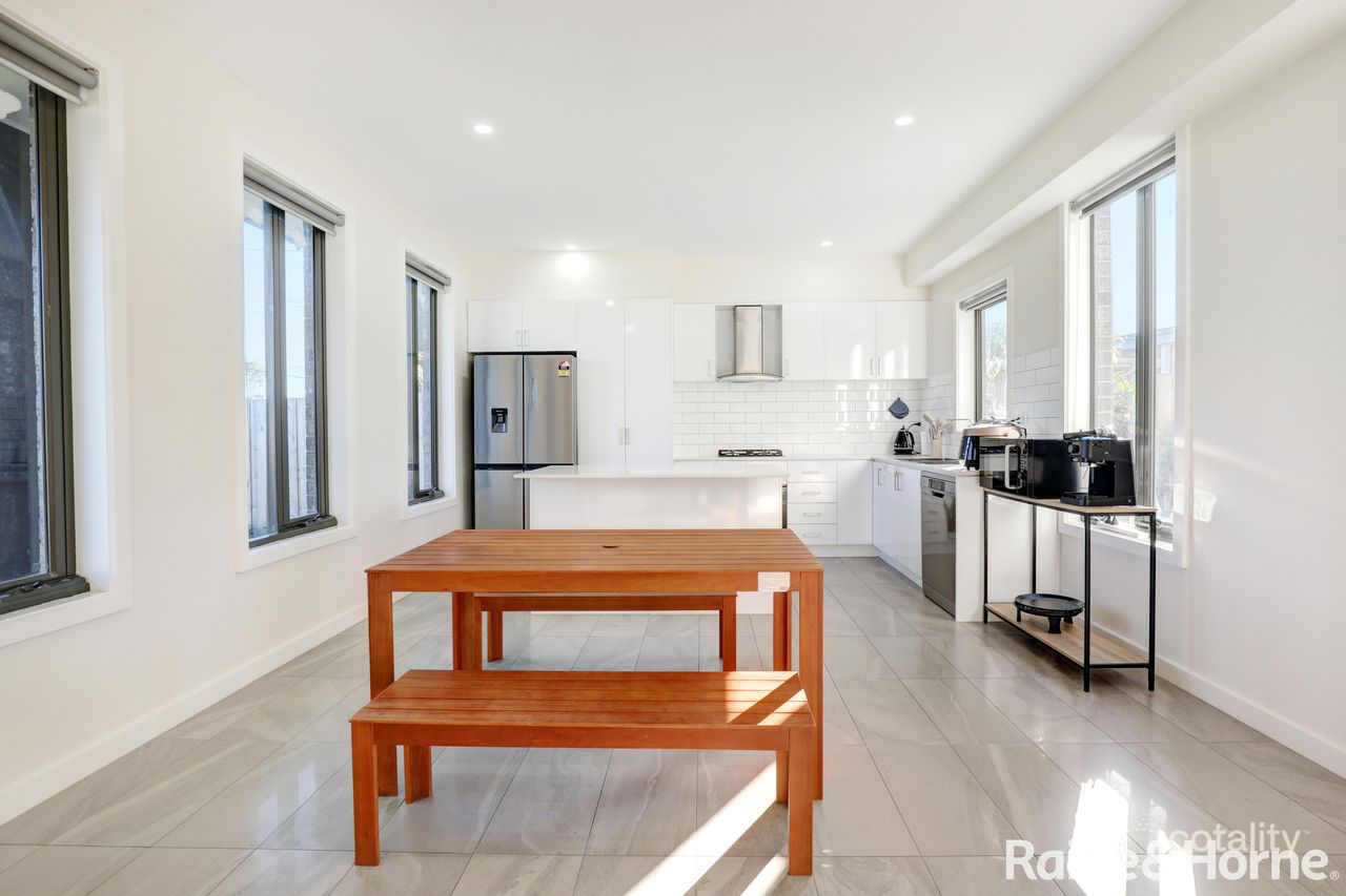 1/64 Becket St N, Glenroy, VIC 3046