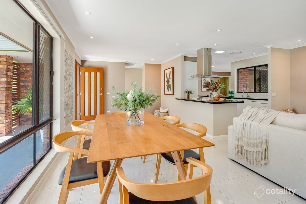25 Pinaroo St, Battery Hill, QLD 4551