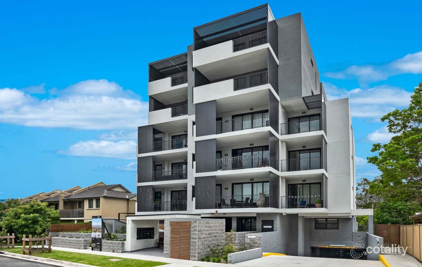 301/7 Acton St, Sutherland, NSW 2232