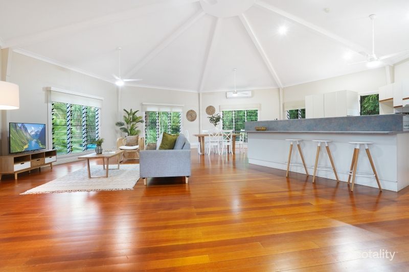 65 Cullen Bay Cres, Larrakeyah, NT 0820