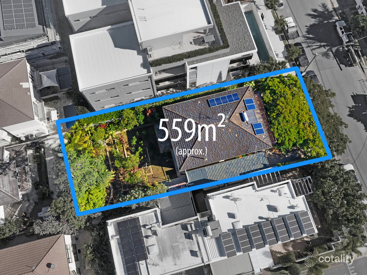 46 Woodroffe Ave, Main Beach, QLD 4217