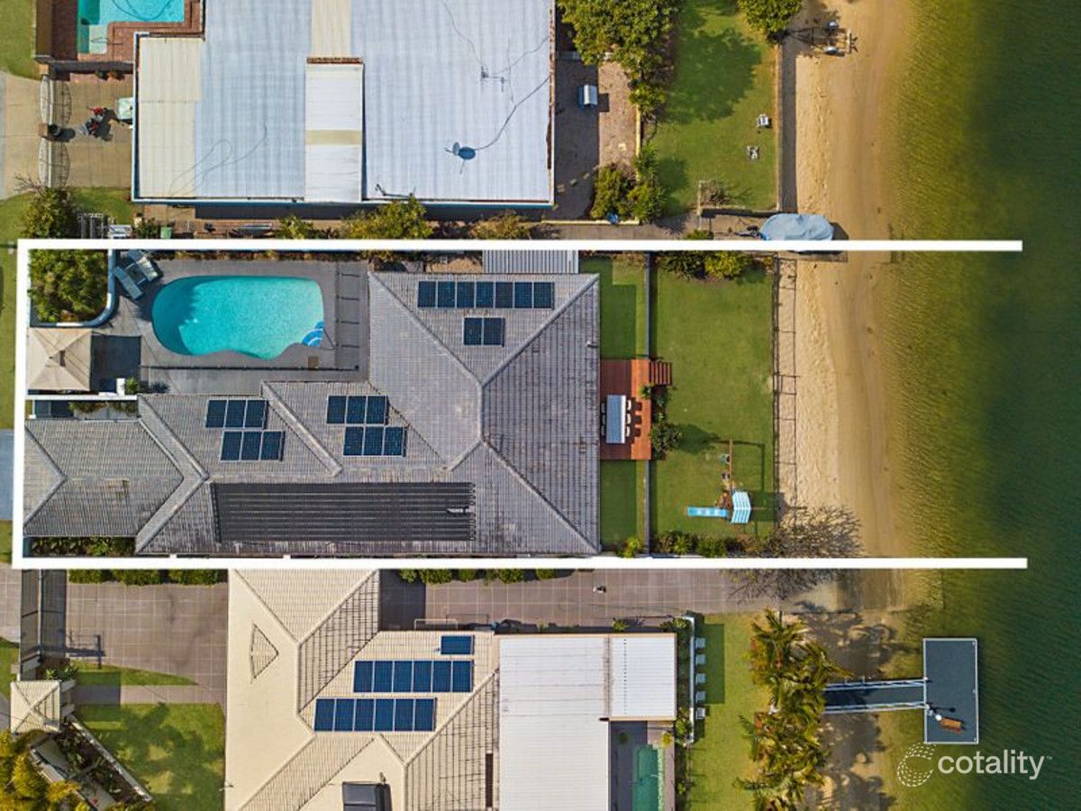 25 Beverley Cres, Broadbeach Waters, QLD 4218