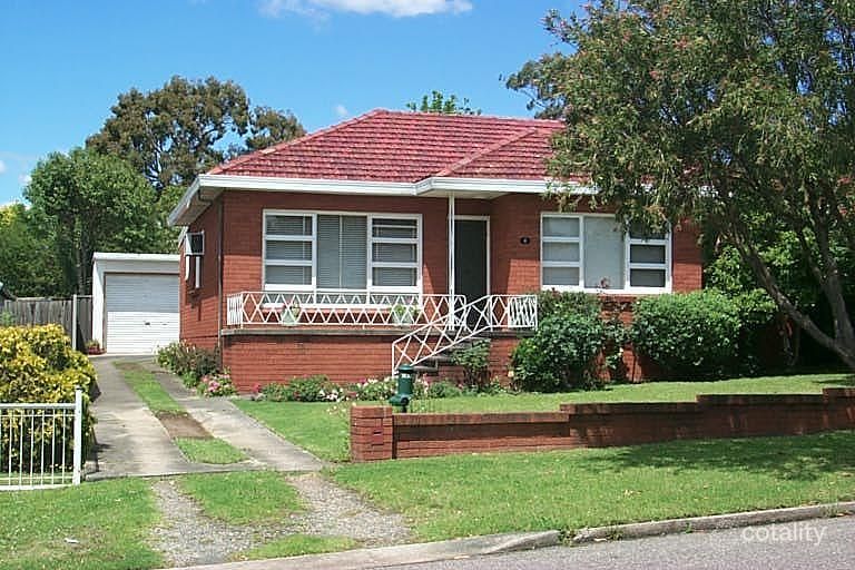4 Carnegie Rd, Chester Hill, NSW 2162