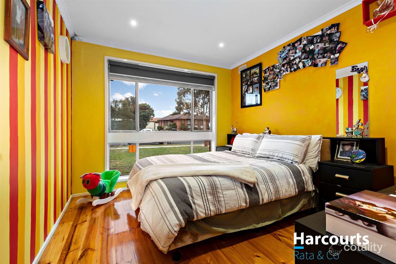 32 Buckmaster Dr, Mill Park, VIC 3082