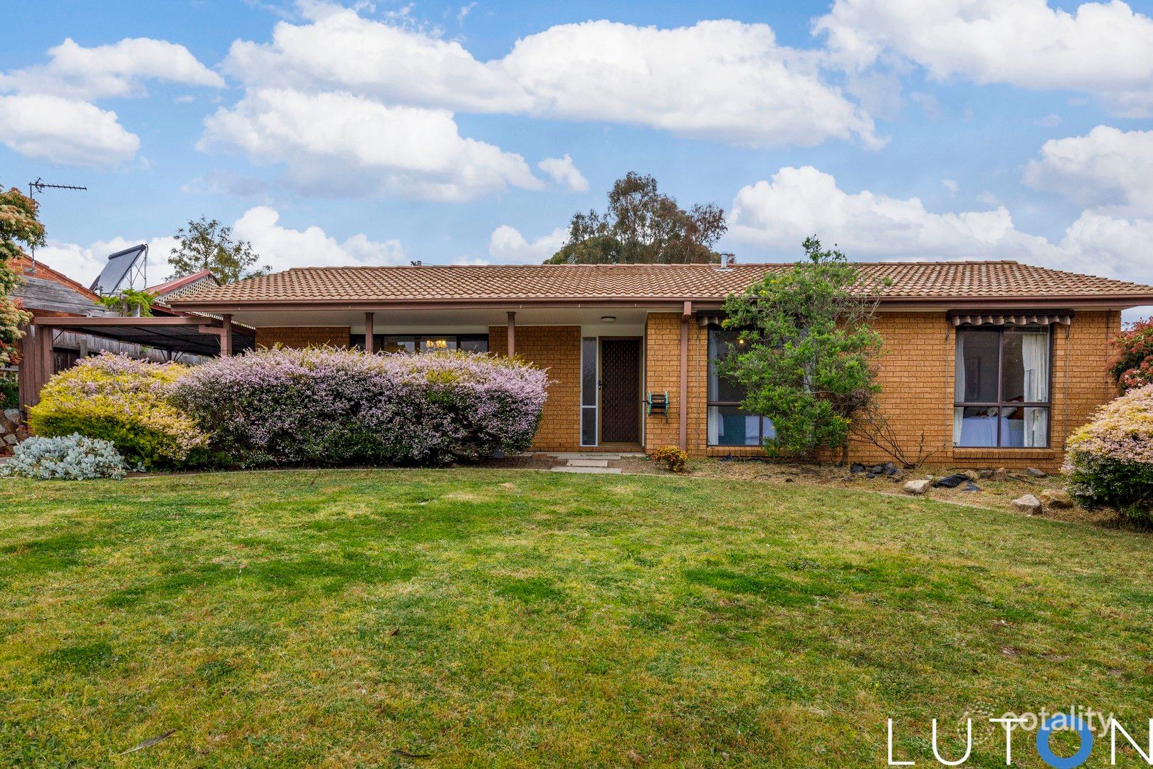 152 Heagney Cres, Chisholm, ACT 2905