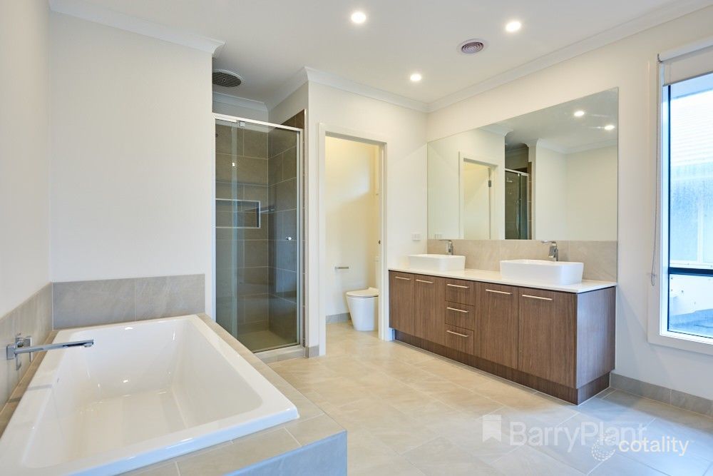 26 Woodland Ave, Keysborough, VIC 3173