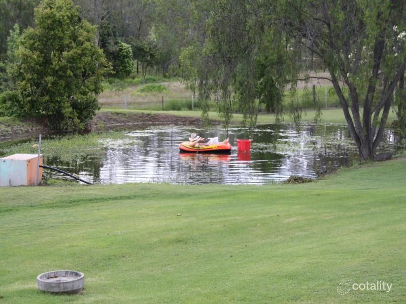 8 Mountain View Dr, Plainland, QLD 4341