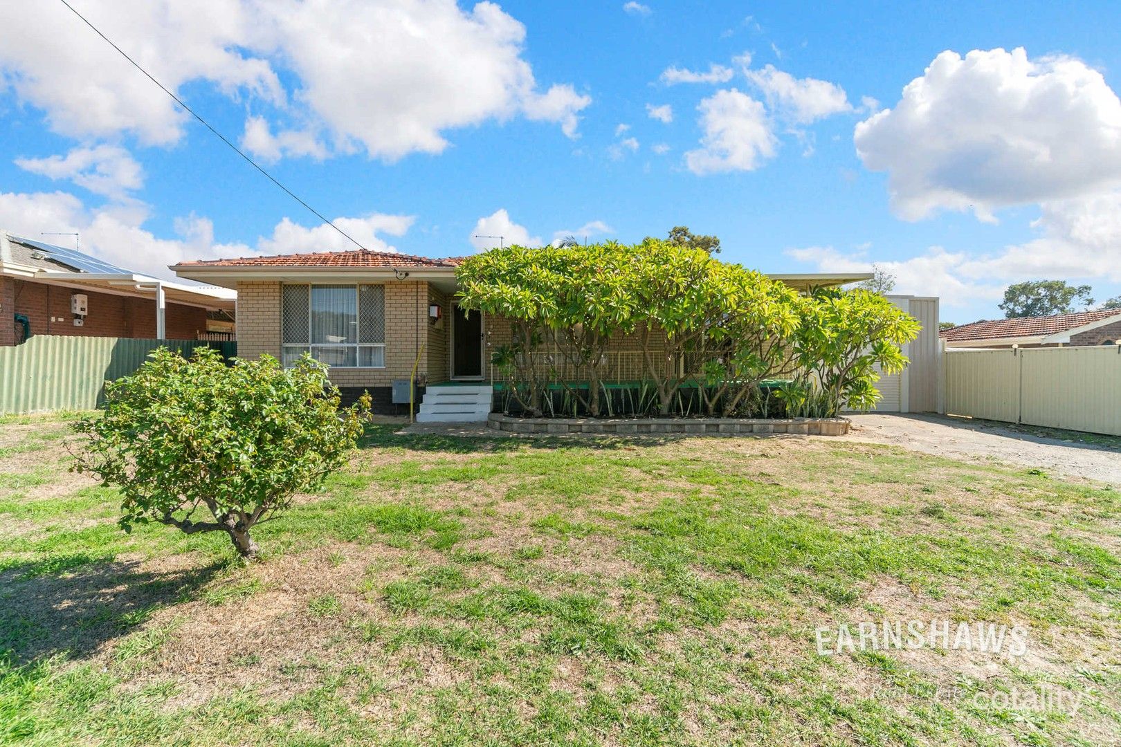 17 Travers Way, Swan View, WA 6056