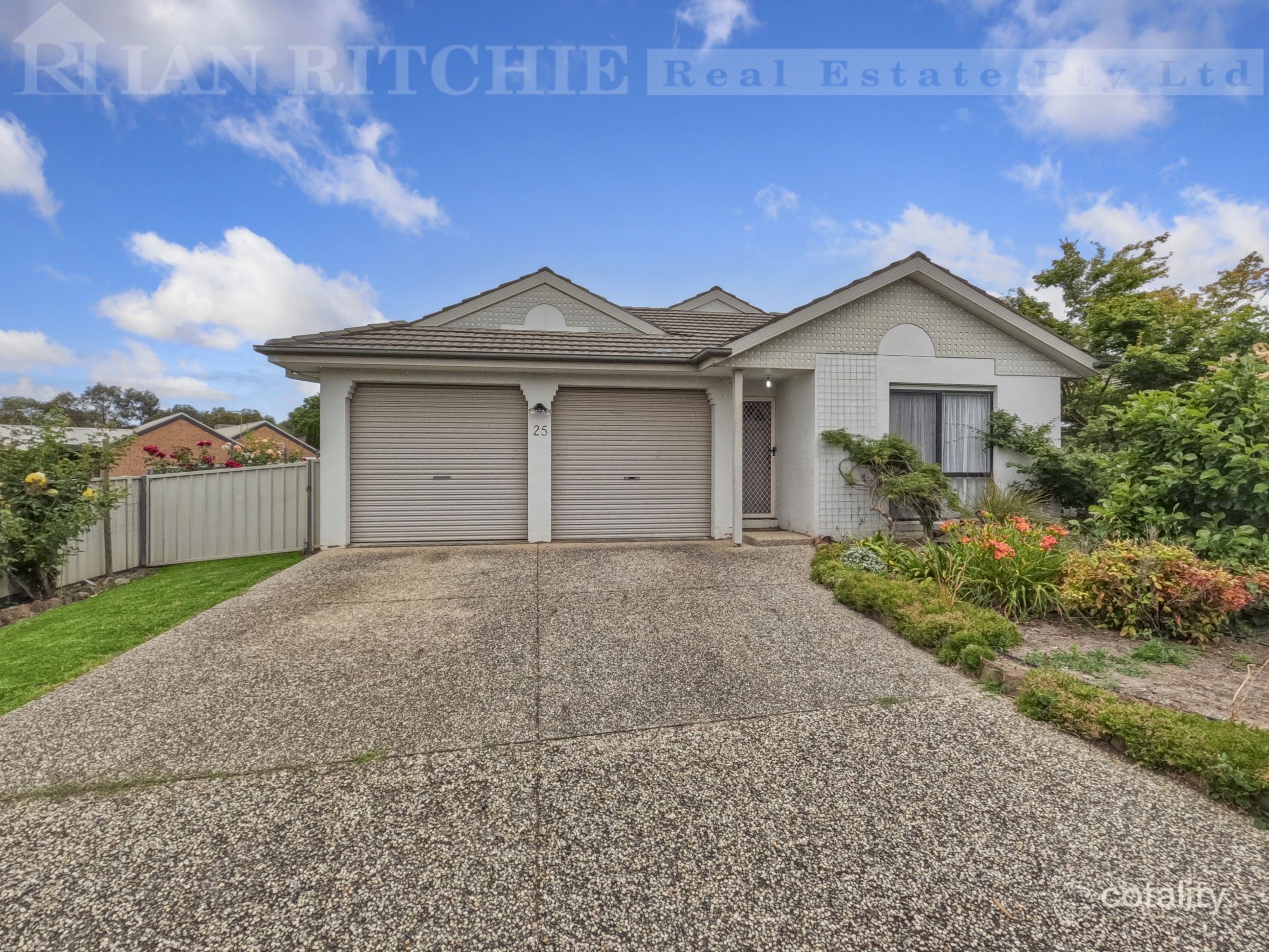 25 Jacob Cres, Glenroy, NSW 2640