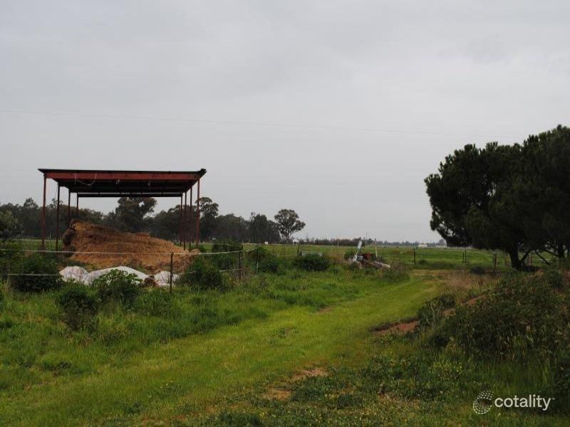 400 Mitchell Rd, Kialla, VIC 3631