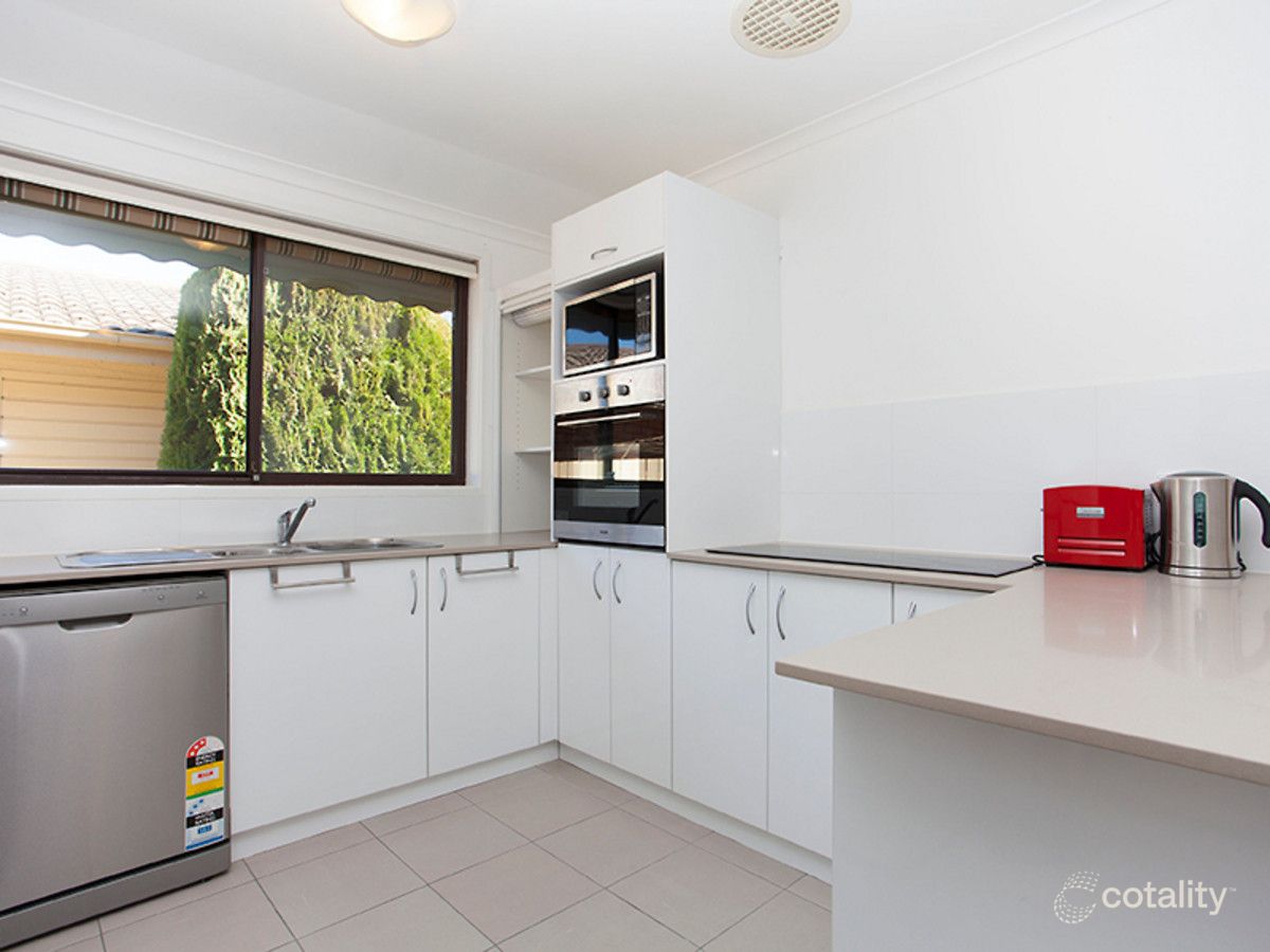 8/2 Hodgson Pl, Pearce, ACT 2607