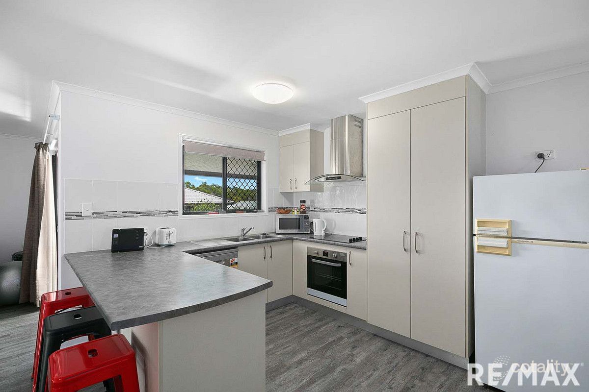 7 Eyre Ct, Urraween, QLD 4655