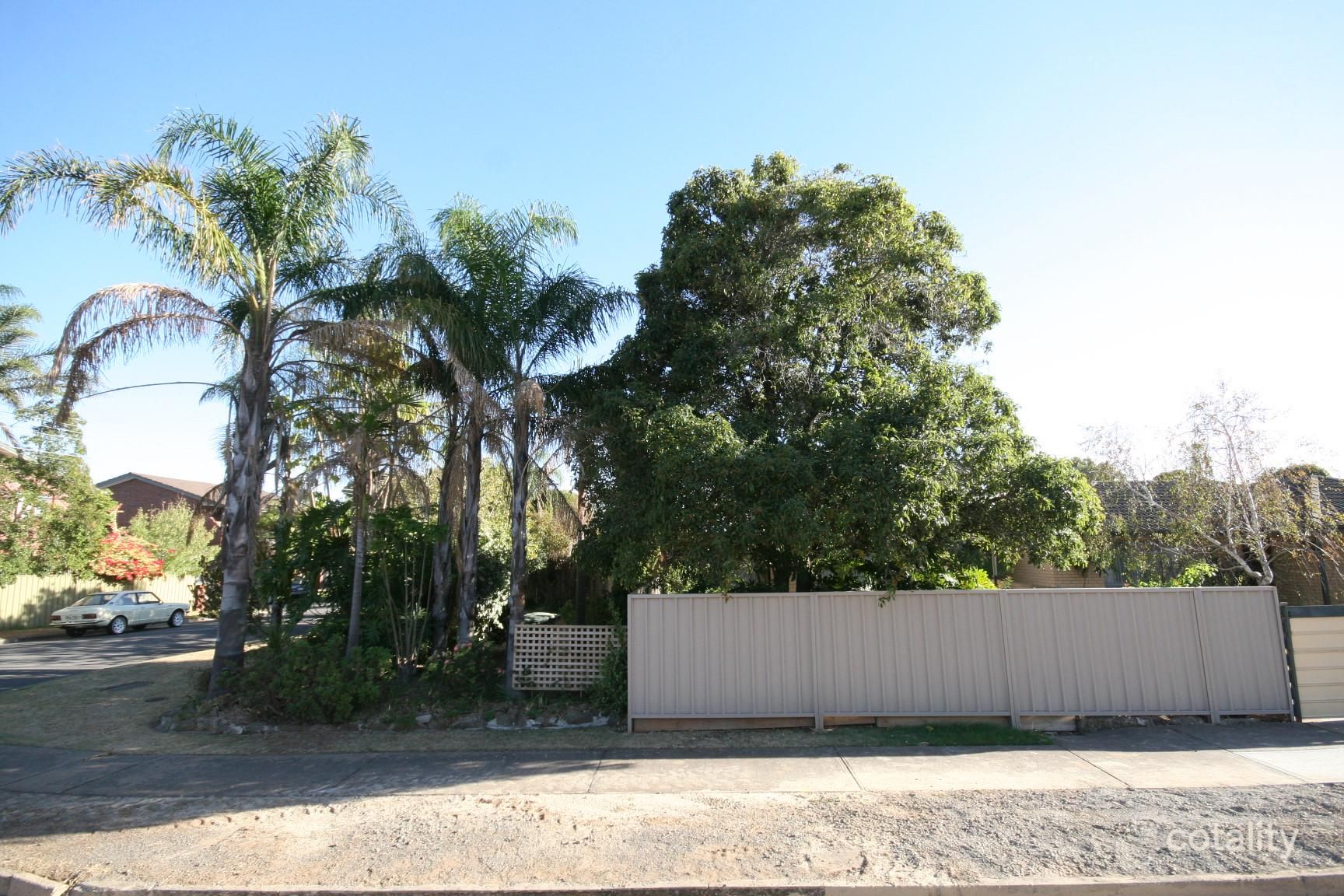 1 Evans Cres, Oaklands Park, SA 5046